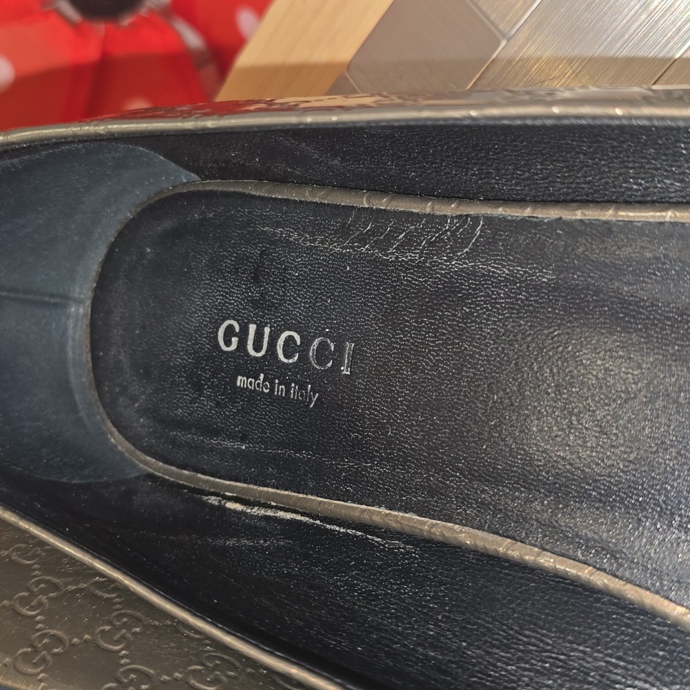 Gucci Metallic Gray Peep-Toe Flats - Picture 6 of 12
